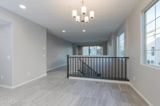 Photo #4: 6486687 Listing