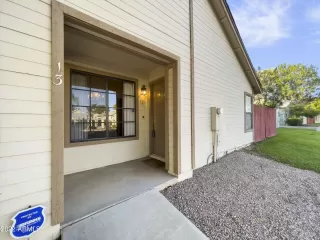 Photo #3: 6486989 Listing