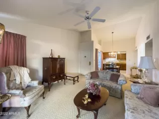 Photo #5: 6486989 Listing