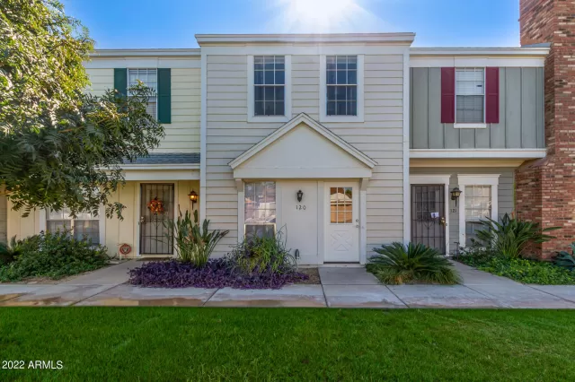 MLS: 6487160 Condo For Sale