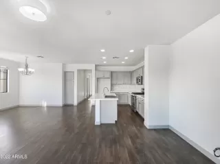 Photo #6: 6487247 Listing 