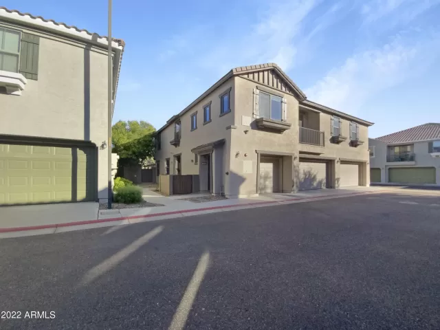 MLS: 6487248 Condo For Sale