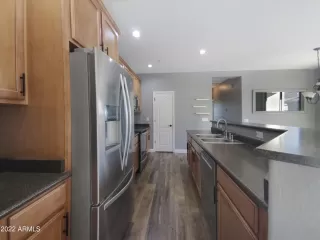 Photo #4: 6487248 Listing