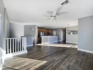 Photo #5: 6487248 Listing