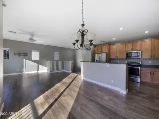 Photo #6: 6487248 Listing