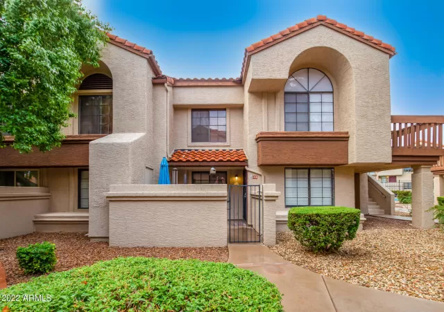 MLS: 6487743 Condo For Sale