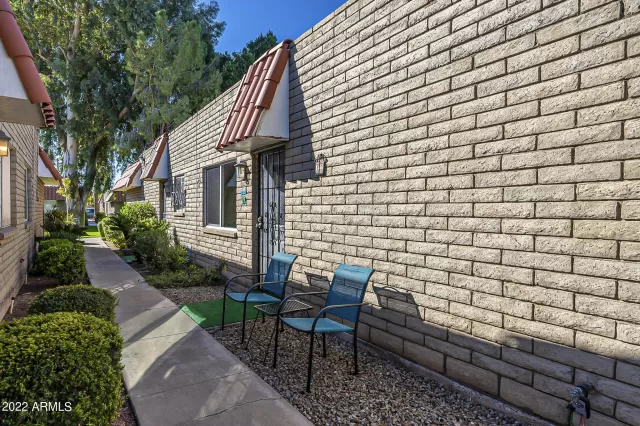 MLS: 6488055 Condo For Sale