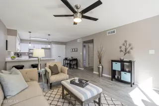 Photo #4: 6488055 Listing 