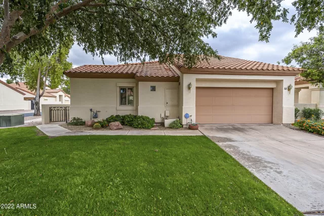 MLS: 6488064 Condo For Sale