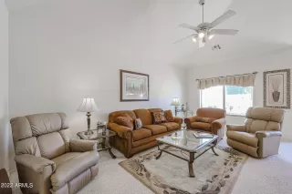 Photo #6: 6488091 Listing 