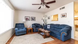 Photo #4: 6488170 Listing