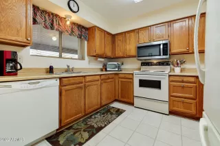 Photo #5: 6488335 Listing