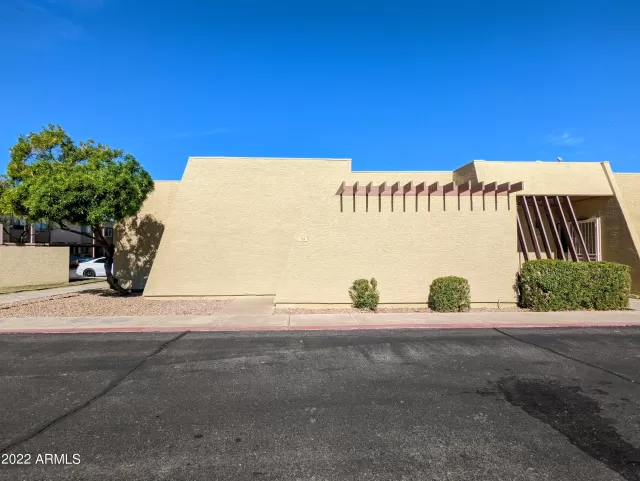 MLS: 6488444 Condo For Sale