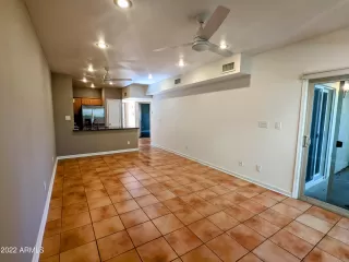 Photo #5: 6488444 Listing