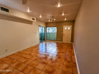 Photo #6: 6488444 Listing