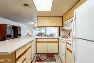 Photo #6: 6488553 Listing 