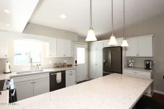 Photo #3: 6489407 Listing 