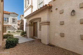 Photo #3: 6489421 Listing