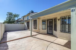 Photo #4: 6489713 Listing