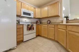 Photo #6: 6489727 Listing