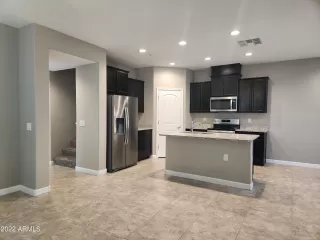 Photo #1: 6489759 Listing 