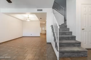 Photo #5: 6489823 Listing