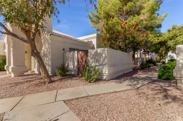 MLS: 6490045 Condo For Sale