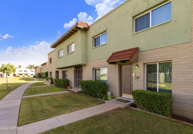 MLS: 6490494 Condo For Sale