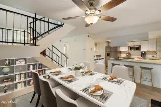 Photo #2: 6490494 Listing 