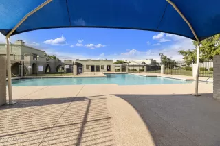 Photo #6: 6490494 Listing 