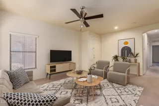 Photo #4: 6490605 Listing