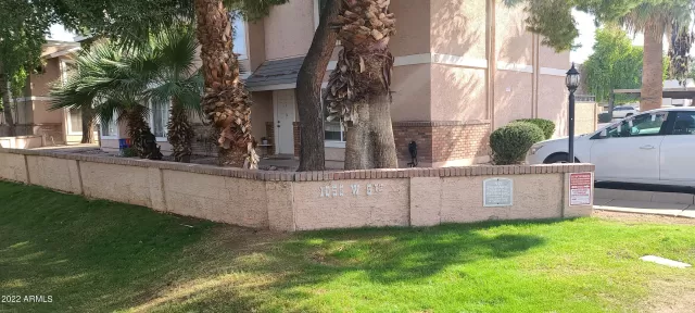 MLS: 6490618 Condo For Sale