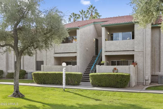 MLS: 6490739 Condo For Sale