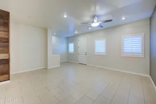 Photo #6: 6490869 Listing