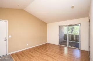 Photo #4: 6491013 Listing