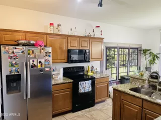 Photo #3: 6491236 Listing