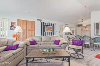 Photo #3: 6491331 Listing