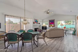 Photo #6: 6491331 Listing