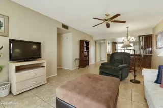Photo #5: 6491533 Listing 