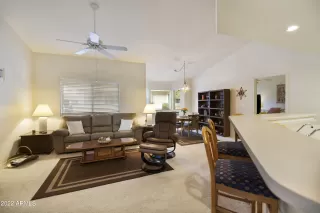 Photo #5: 6491537 Listing