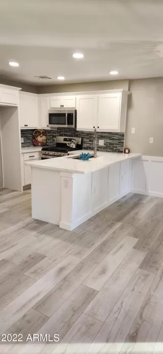 Photo #2: 6491886 Listing 