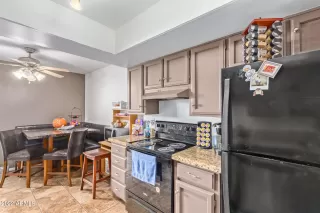 Photo #5: 6492082 Listing