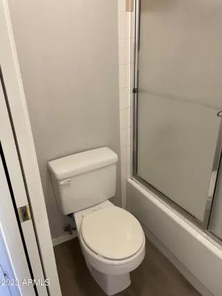 Photo #6: 6492108 Listing 