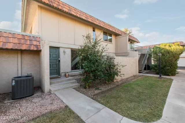 MLS: 6492820 Condo For Sale