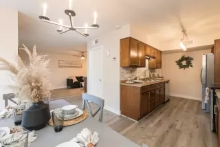 Photo #5: 6492820 Listing