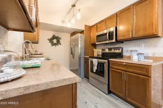 Photo #6: 6492820 Listing