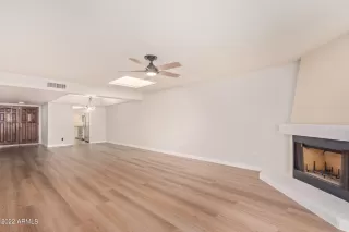 Photo #5: 6492927 Listing