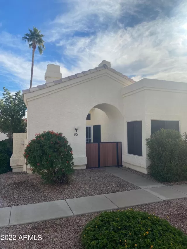 MLS: 6493015 Condo For Sale