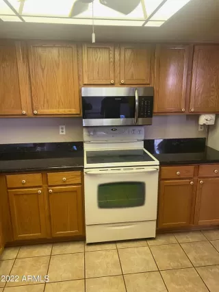 Photo #5: 6493015 Listing 