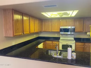 Photo #6: 6493015 Listing 